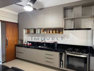 APARTAMENTO Á VENDA NO EDIFÍCIO  RAVENA