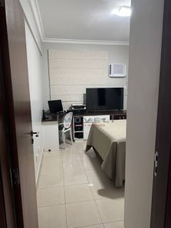 APARTAMENTO Á VENDA NO EDIFÍCIO  RAVENA