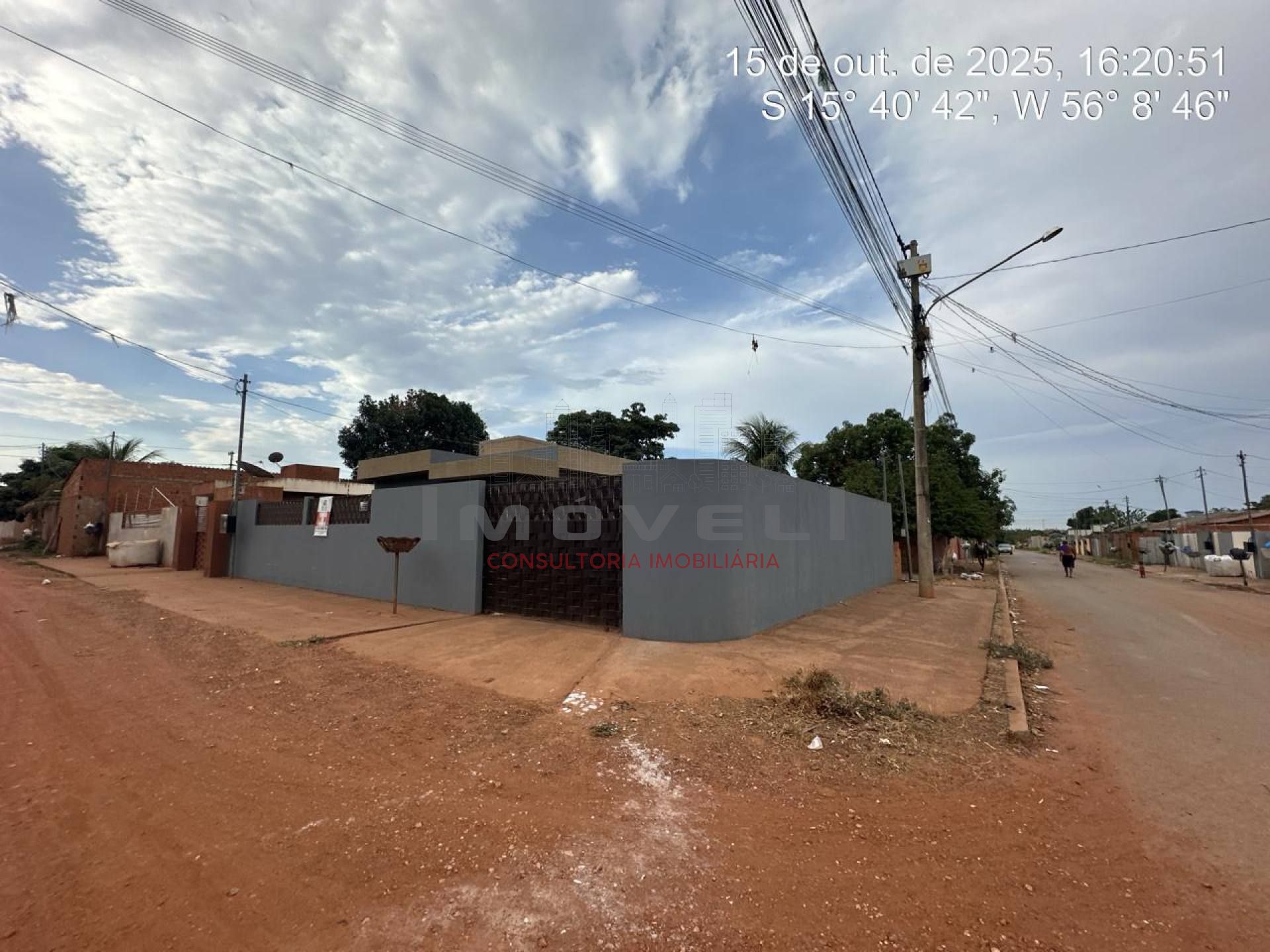 CASA Á VENDA NO PARQUE DEL REY