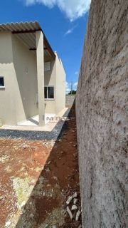 CASA NA PLANTA Á VENDA NO CANELAS