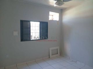 CASA Á VENDA NO BAIRRO CANELAS