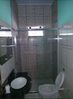 CASA Á VENDA NO BAIRRO CANELAS