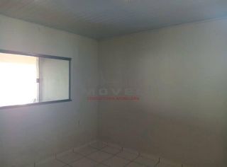 CASA Á VENDA NO BAIRRO CANELAS