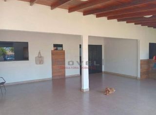 CASA Á VENDA NO BAIRRO CANELAS