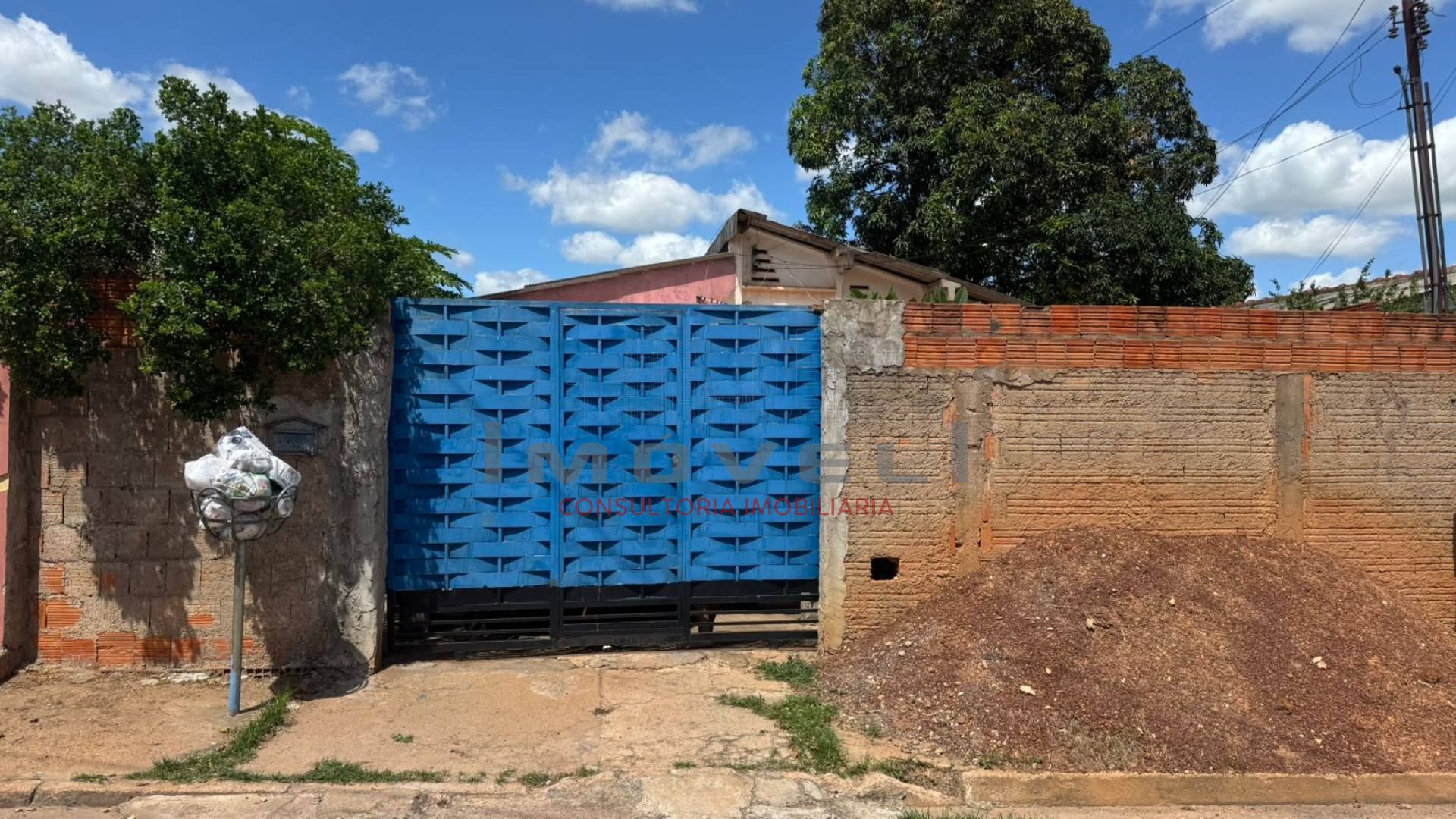 CASA Á VENDA NO TARUMÃ