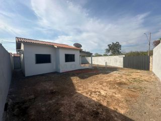 CASA Á VENDA NO BAIRRO ALTOS DO CERRADOS