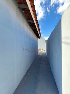 CASA Á VENDA NO VITORIA REGIA