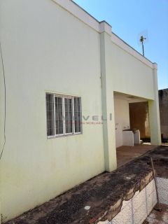 CASA Á VENDA NO BAIRRO PETRÓPOLIS (CHAPÉU DO SOL)