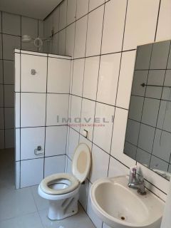 CASA Á VENDA NO BAIRRO PETRÓPOLIS (CHAPÉU DO SOL)