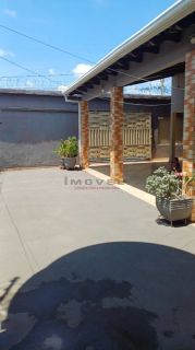 CASA Á VENDA NO CRISTO REI