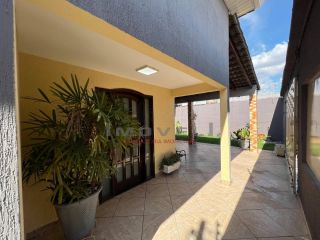 CASA Á VENDA NO CRISTO REI