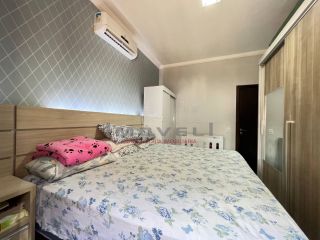 CASA Á VENDA NO CRISTO REI