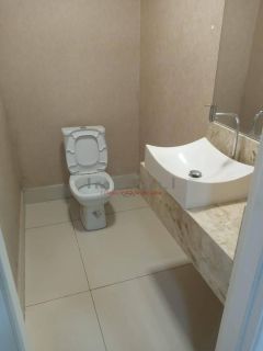 CASA Á VENDA NO CONDOMÍNIO MALIBU