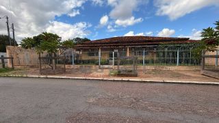 CASA Á VENDA NO JARDIM AEROPORTO