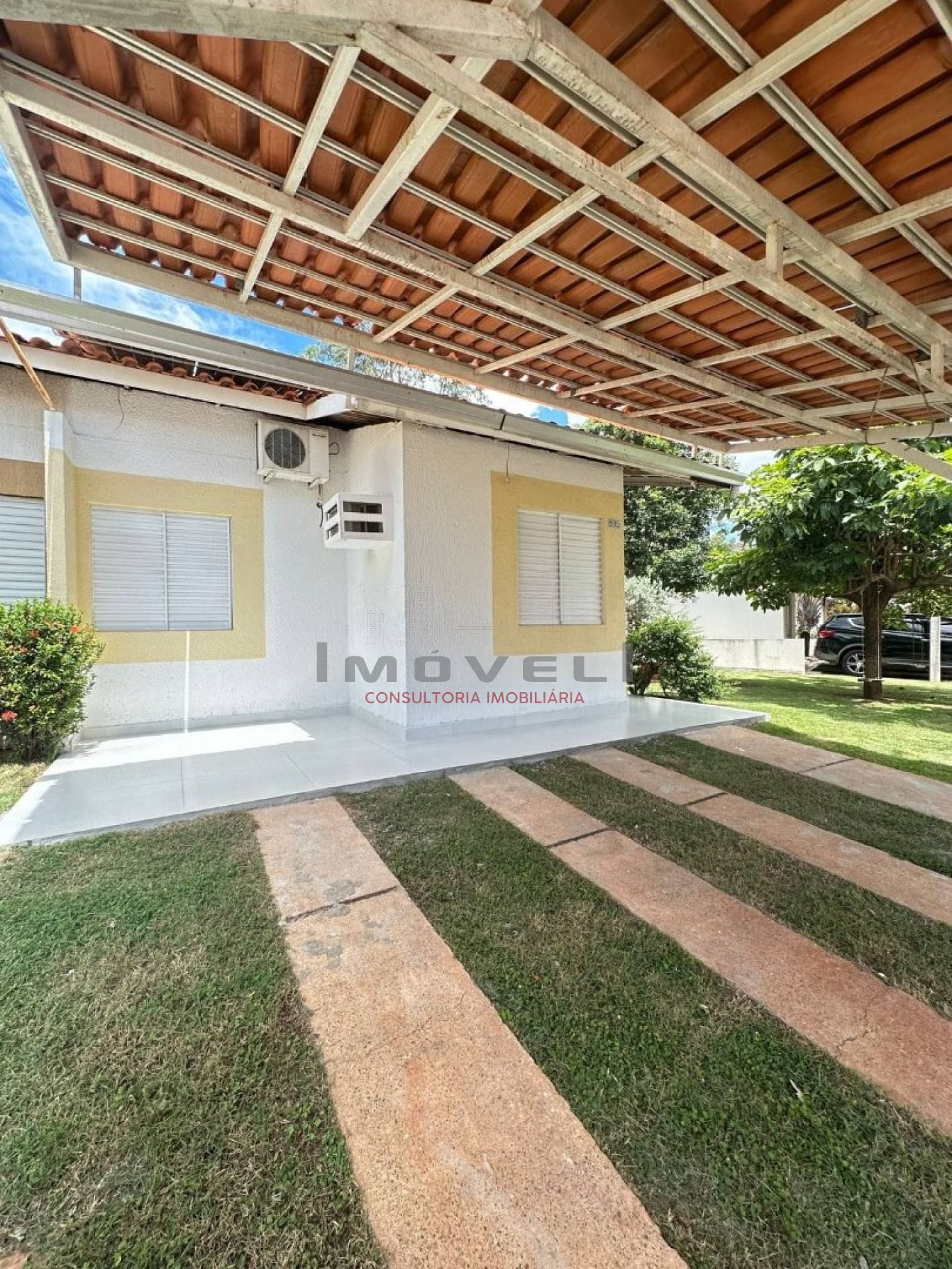 CASA Á VENDA  NO CONDOMÍNIO TERRA NOVA