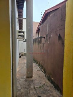 LINDA CASA NO BAIRRO SAO JORGE COM 3 QUARTOS,SALA,COZINHA,BANHEIRO SOCIAL,AREA DE SERVIÇO COBERTA,PISCINA