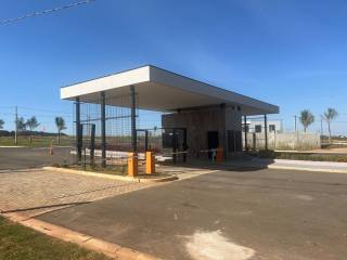 Lote / Terreno de Condomínio Para Vender no Condomínio Vila América em Nova Odessa