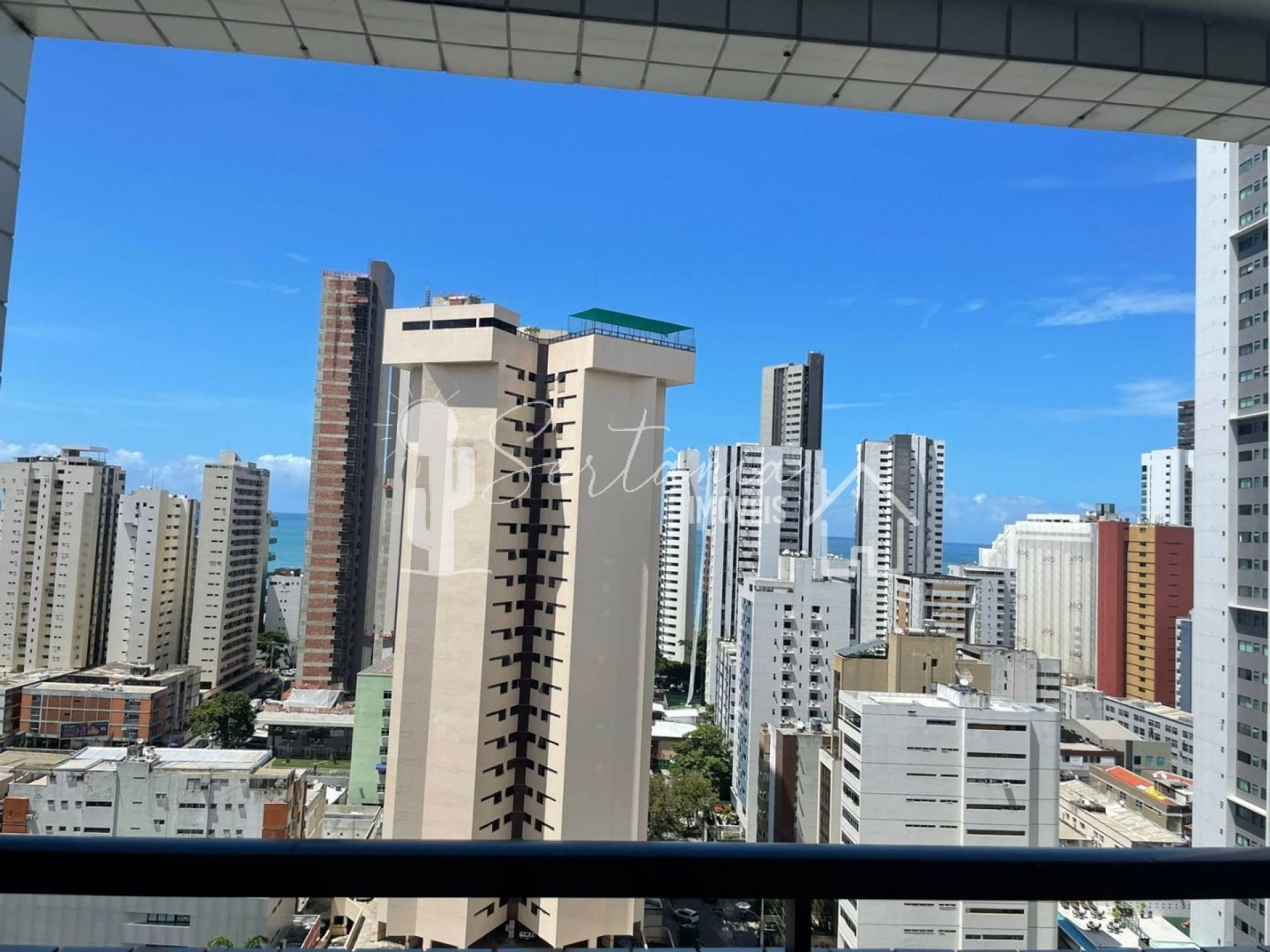 Venda apartamento 03 quartos em Boa Viagem, 02 vagas, com lazer.