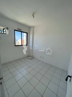 Venda apartamento 03 quartos em Boa Viagem, 02 vagas, com lazer.
