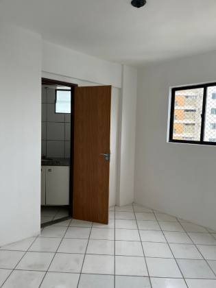 Oportunidade Venda apartamento 02 quartos, em Boa Viagem, andar alto, suíte, lazer com 75M²