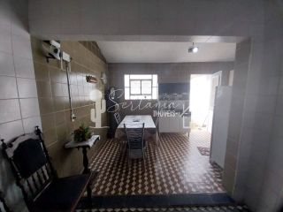 Casa para Venda com Excelente Localização na Rua Gonçalves Maia 51 – Centro – Sertânia/PE.