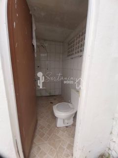 Casa para Venda com Excelente Localização na Rua Gonçalves Maia 51 – Centro – Sertânia/PE.