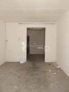Casa para Venda com Excelente Localização na Rua 07 de Outubro – Centro – Sertânia/PE.