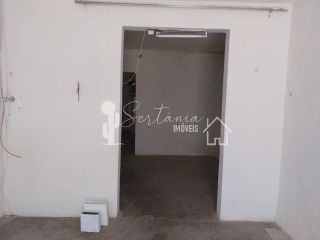Casa para Venda com Excelente Localização na Rua 07 de Outubro – Centro – Sertânia/PE.
