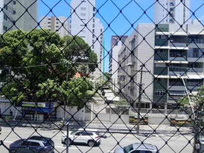 Aluga apartamento em Boa Viagem, 03 quartos,02 suítes 110M²