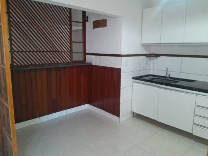 Aluga apartamento em Boa Viagem, 03 quartos,02 suítes 110M²