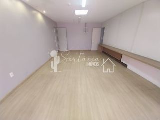 Sala para Locação com excelente localização no Empresarial Rio Capibaribe, situado na rua Capitão José da Luz 58