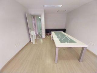 Sala para Locação com excelente localização no Empresarial Rio Capibaribe, situado na rua Capitão José da Luz 58