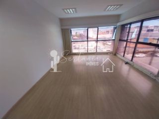 Sala para Locação com excelente localização no Empresarial Rio Capibaribe, situado na rua Capitão José da Luz 58