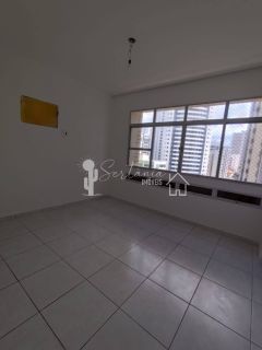 Aluga Apartamento na Beira Mar de Boa Viagem,3 quartos, 01 suítes,2 vagas,180M².