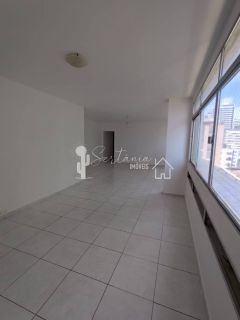 Aluga Apartamento na Beira Mar de Boa Viagem,3 quartos, 01 suítes,2 vagas,180M².