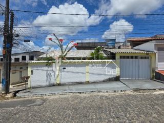 Casa para Venda com Excelente Localização na Rua Dom Pedro I, Casa 170 – Belo Horizonte I – Jaboatão dos Guararapes/PE.