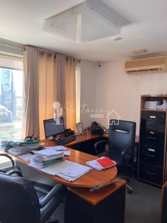 Sala Comercial com 187m² para Vender no bairro da Ilha do Leite - Recife/PE.