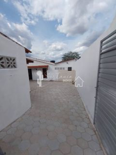 Casa para Venda com Excelente Localização na Rua Soldado Matias Aguiar – Nº 10 A - Centro – Sertânia/PE.