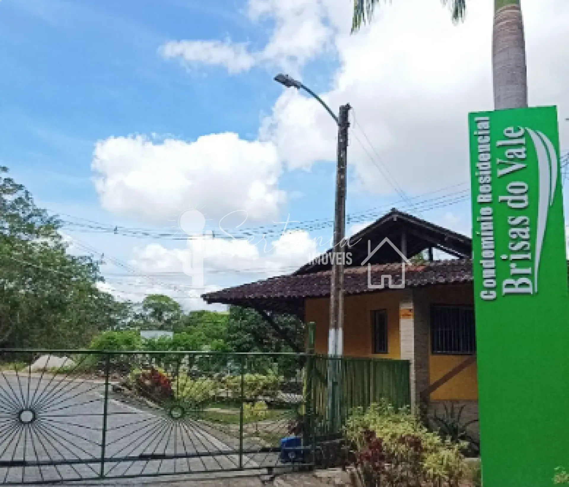 Terreno para Venda, com excelente localização no Condomínio Residencial Brisas do Vale, em Moreno/PE.