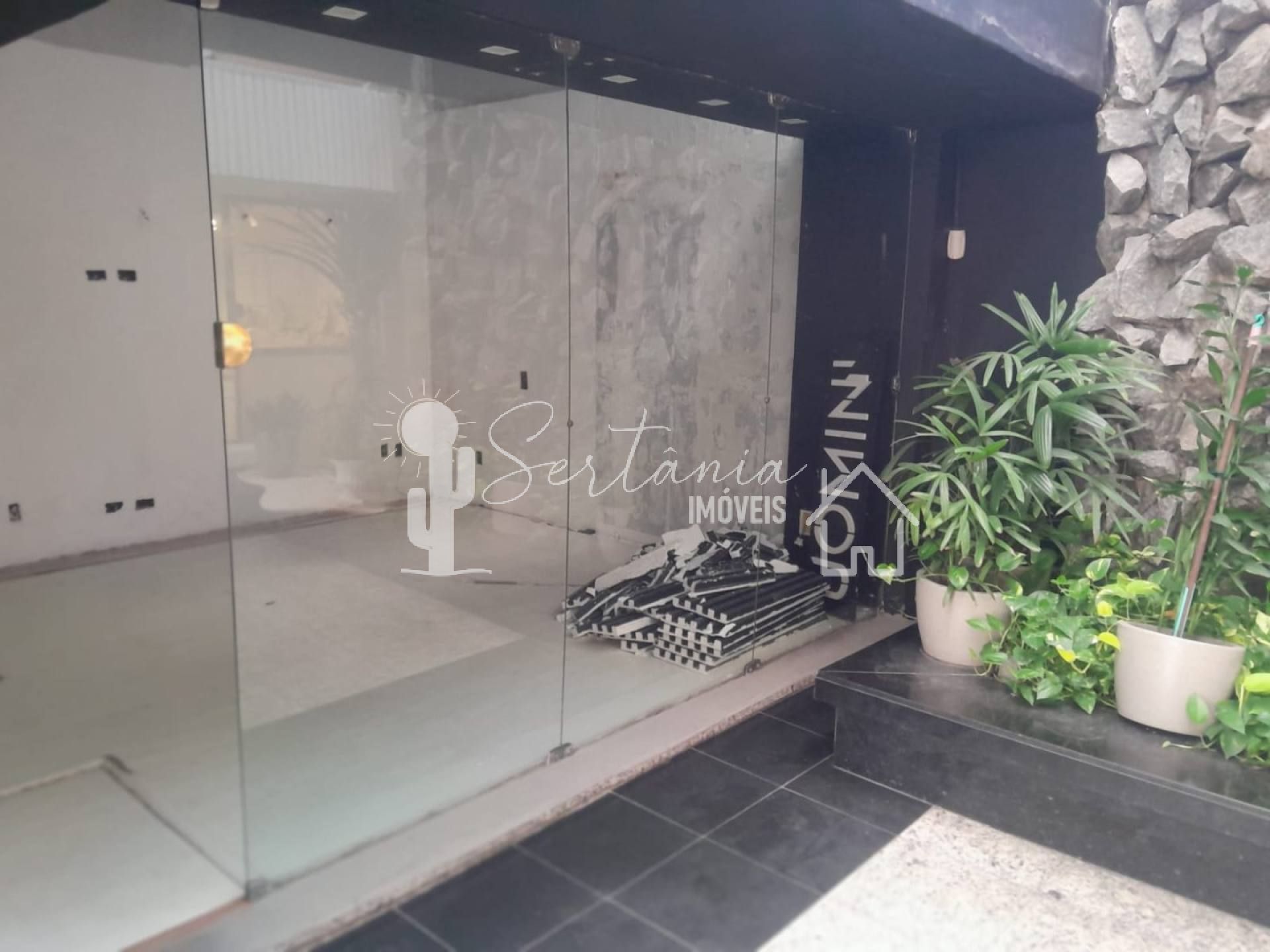 Aluga loja em Boa Viagem,50m²