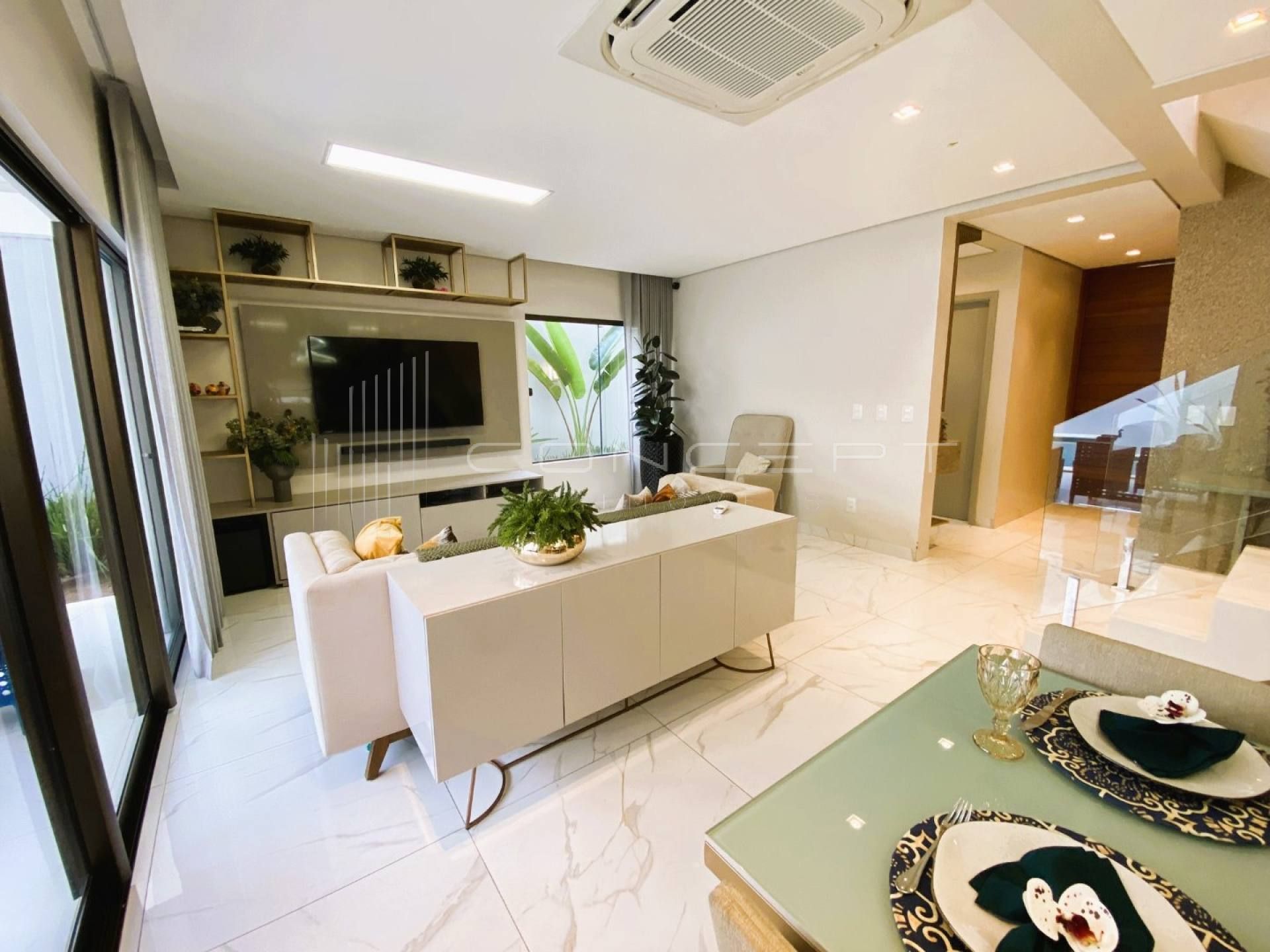 Casa duplex no bairro Novo Uruguai - Porteira Fechada