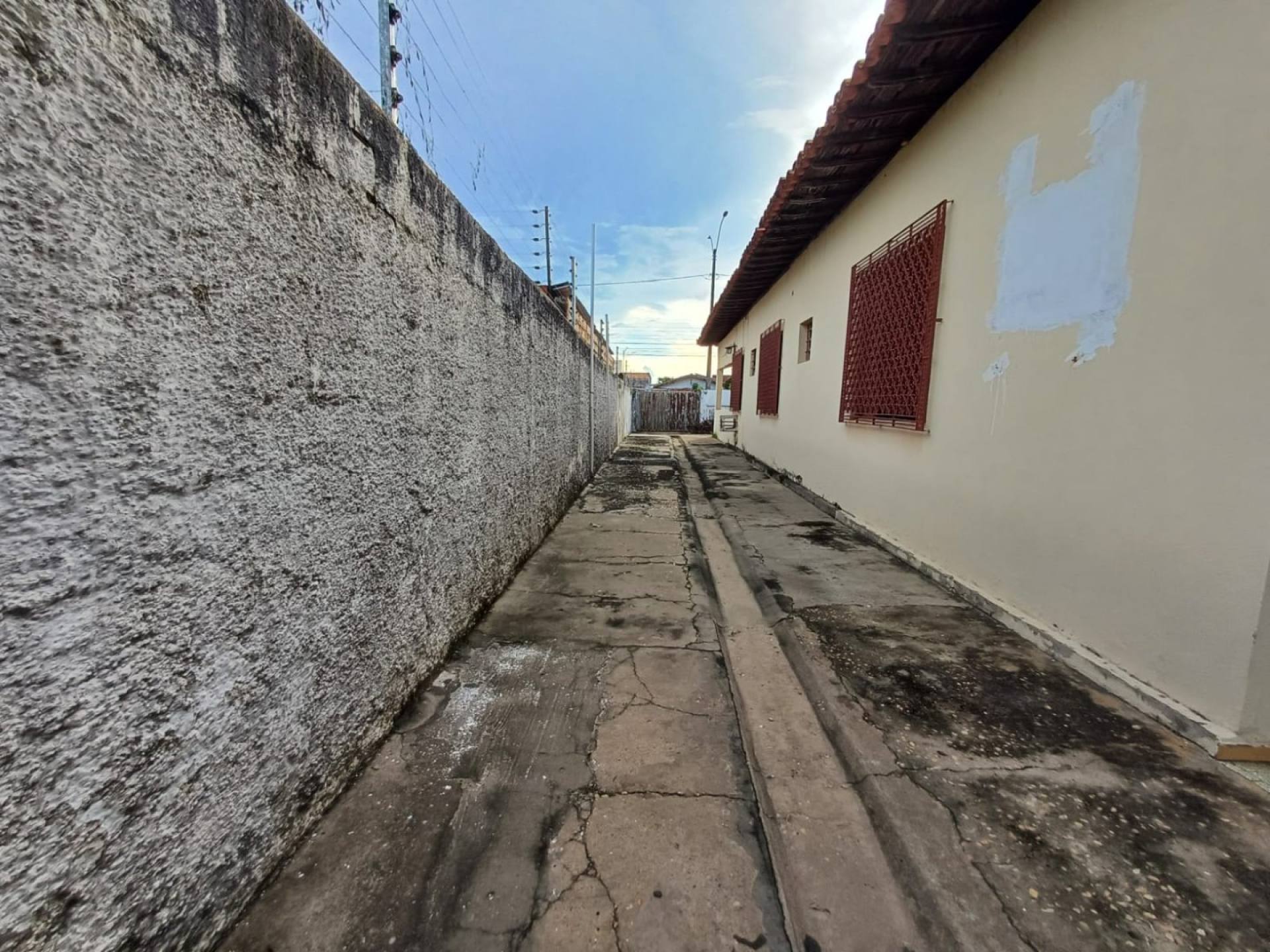Casa térrea no bairro Ininga