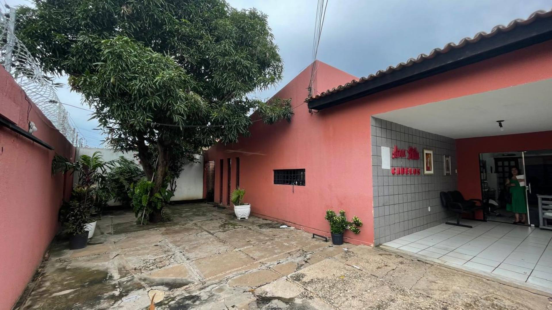 Casa Térrea no bairro Horto