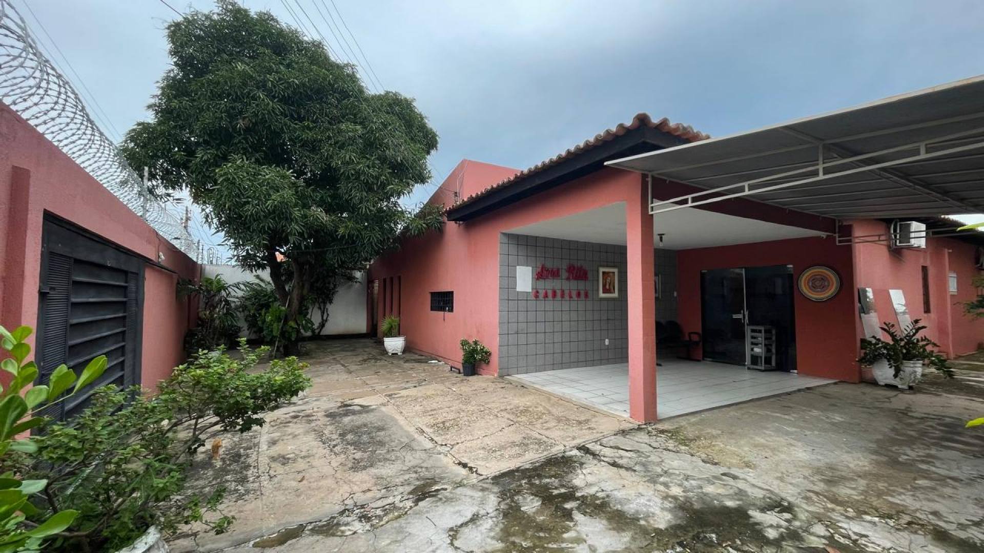 Casa Térrea no bairro Horto