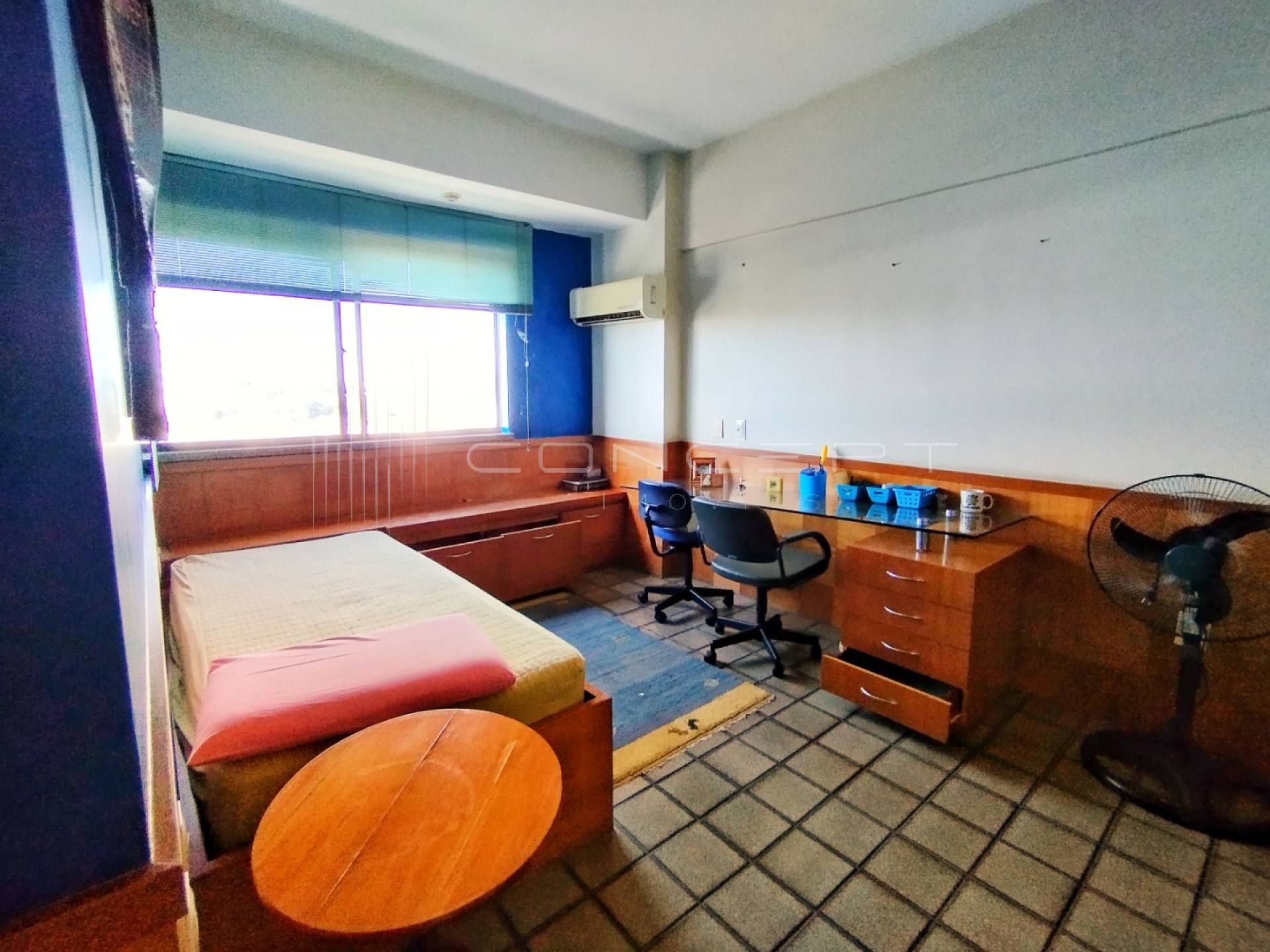Apartamento no bairro Ilhotas