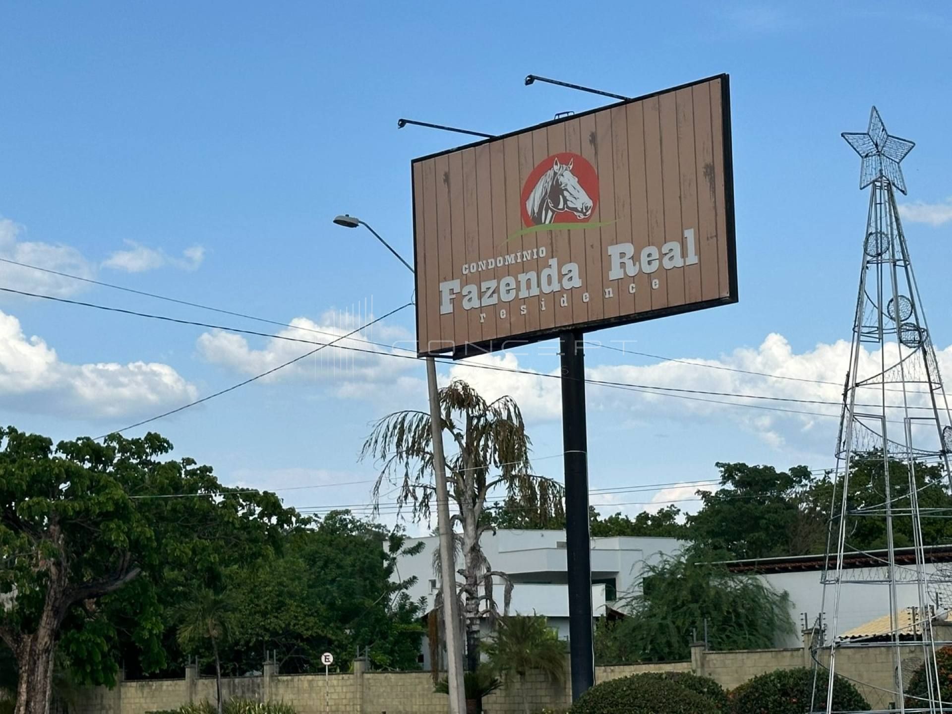 Lote - Condomínio Fazenda Real
