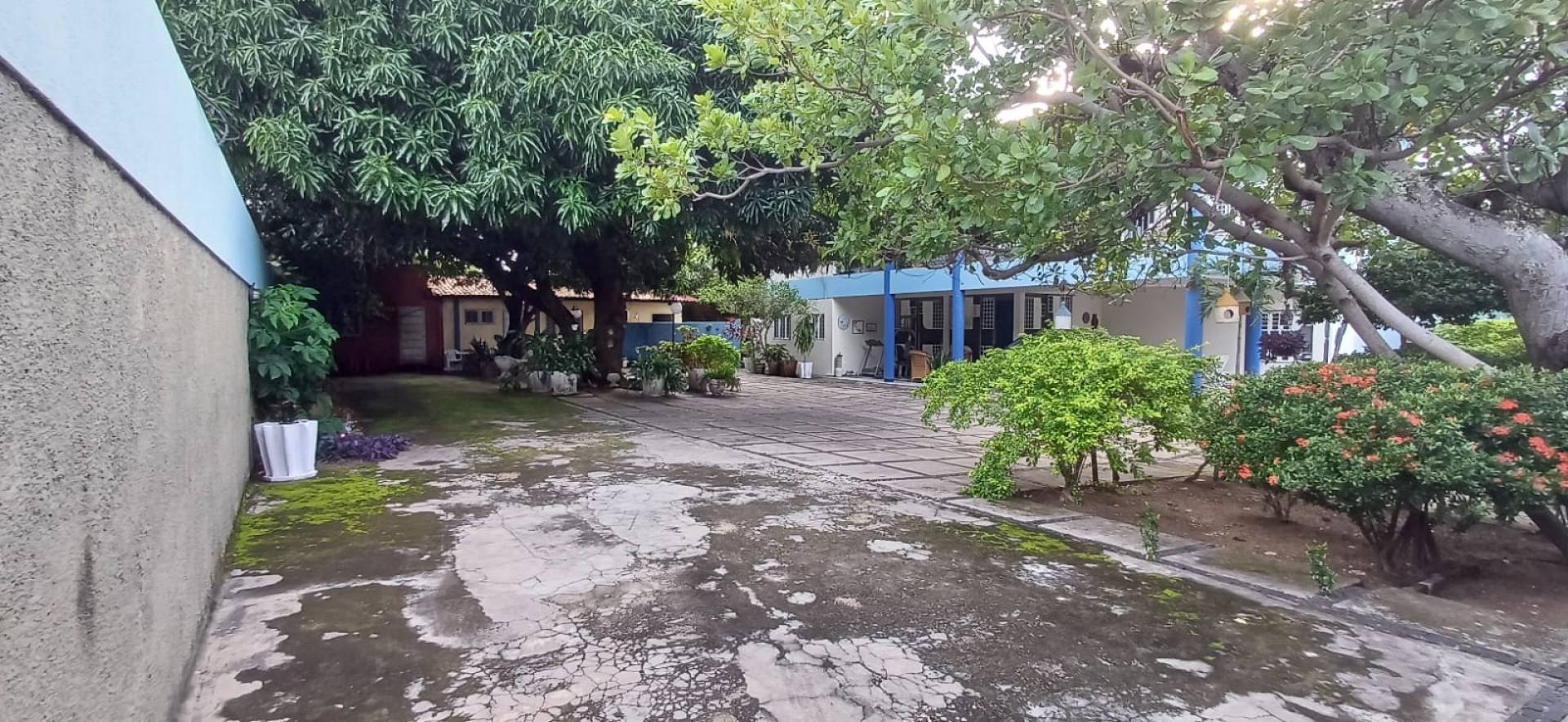 Casa solta no bairro Ininga.