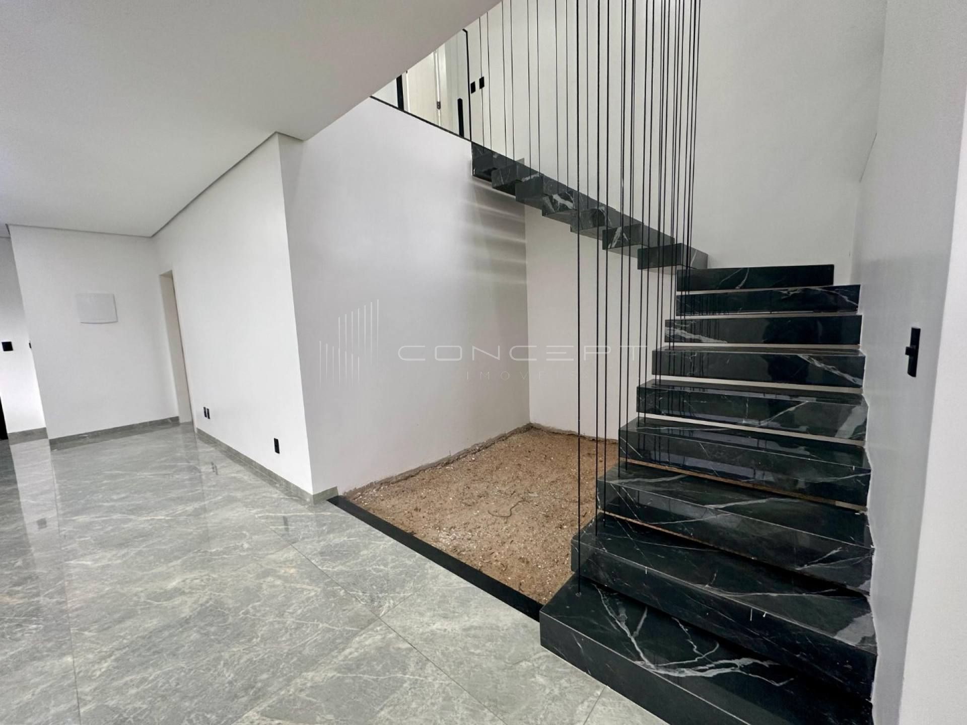 Casa Duplex de Alto Padrão no Aldebaran Leste