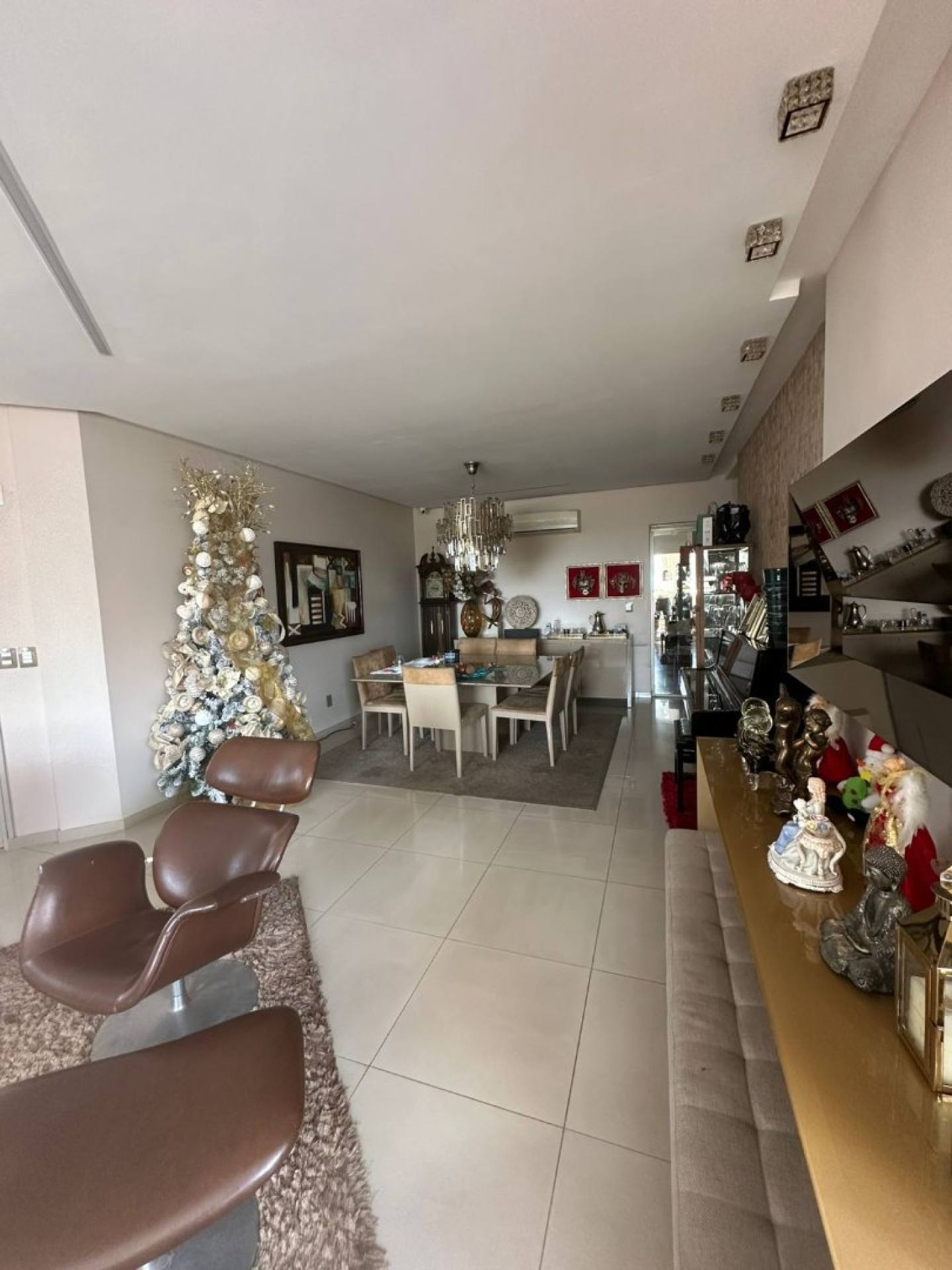 Apartamento de 215m² no Jóquei no Atrium