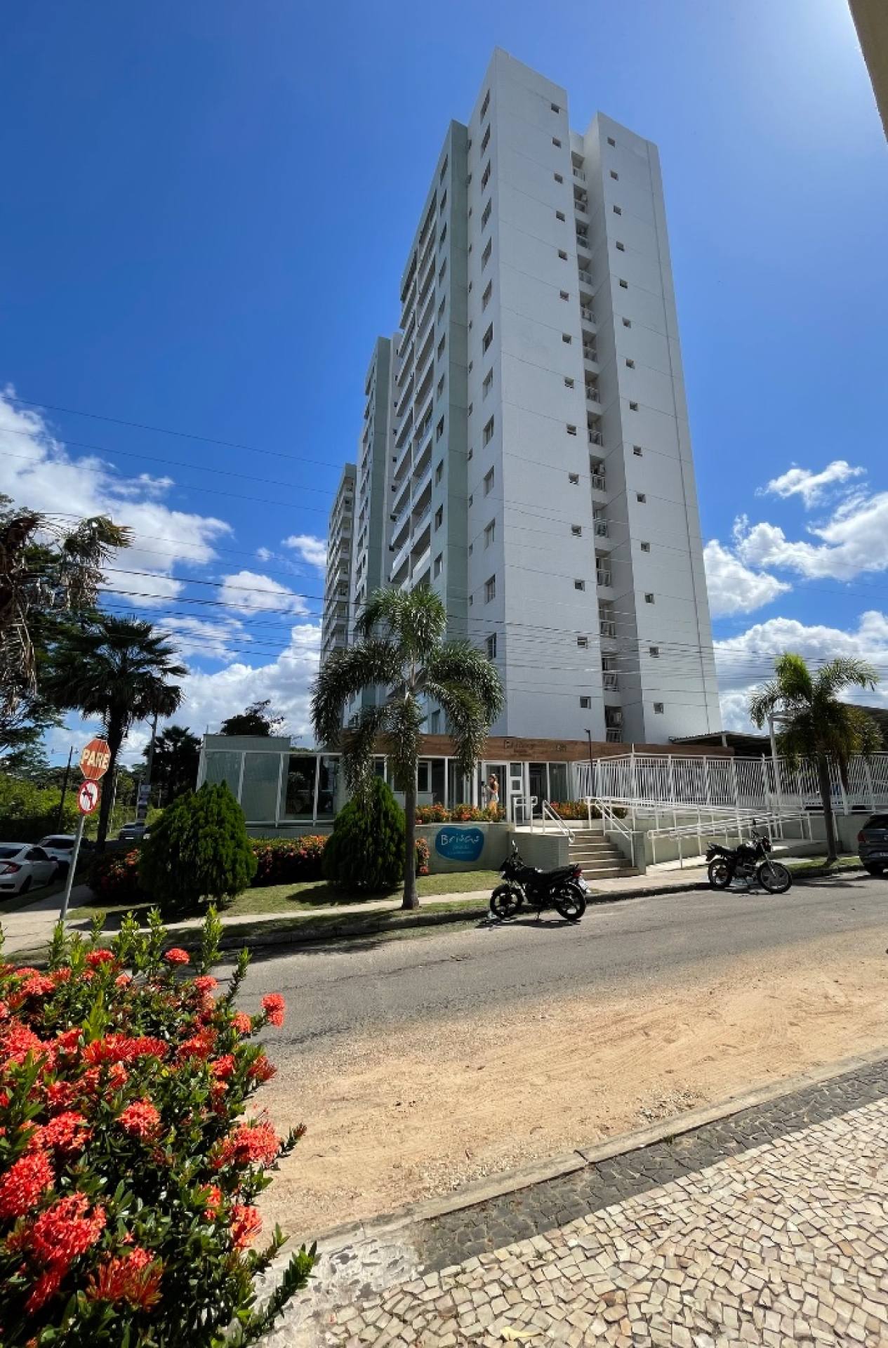 Apartamento de 2 quartos no Brisas Jóquei Club Residence
